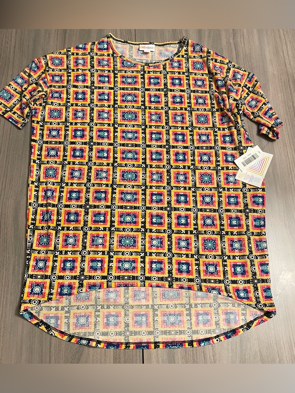 NWT LuLaRoe Irma Tunic Top XXS Mosaic Geometric Colorful Short Sleeve Hi-Lo